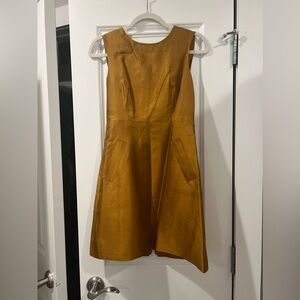Diane von Furstenberg size 2 silk dress